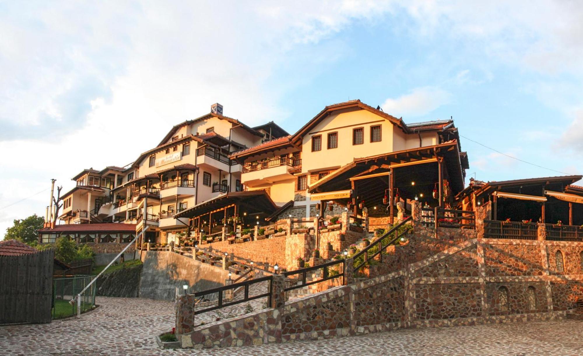 Hotel Manastir Berovo Exteriér fotografie