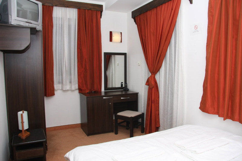 Hotel Manastir Berovo Pokoj fotografie